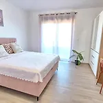 Vila Dali Pomer