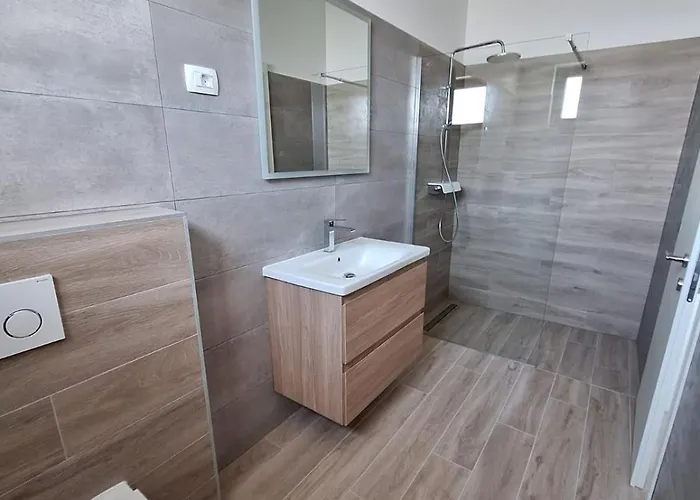 Dali Pomer Вілла Пула