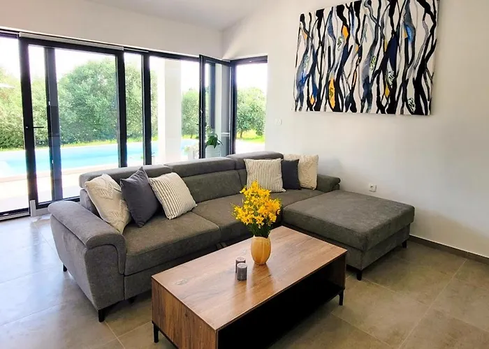 别墅 Dali Pomer 普拉