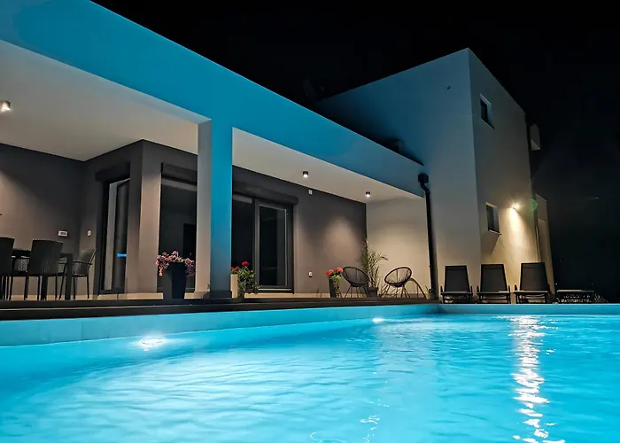 Вілла Dali Pomer *